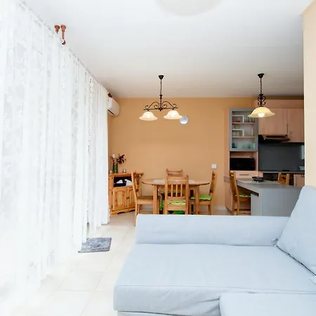 Apartmán 547 - Koezvetlen Vizparti, 2 Haloszobas, Kertkapcsolatos *